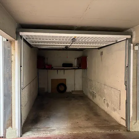 Spacieux 4p Familial Renove Nice